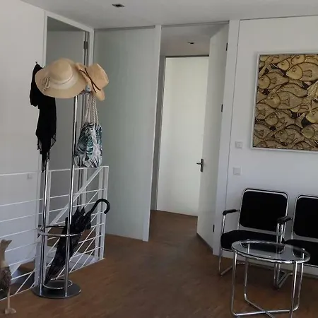 Glashus Moos Apartment